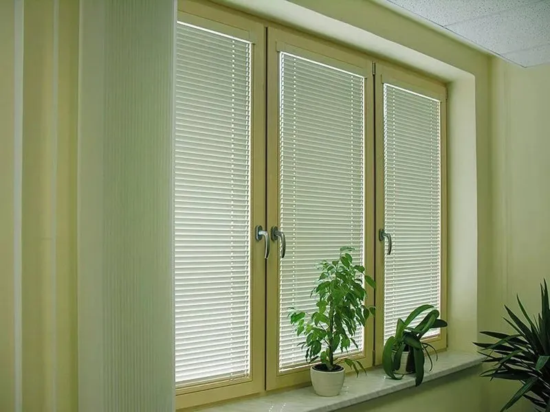 Горизонтальные кассетные жалюзи Жемчуг-2303